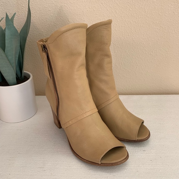 Matisse Leon Natural Leather Mid-Calf Peep Toe Booties Woman’s 7.5M - Picture 7 of 14